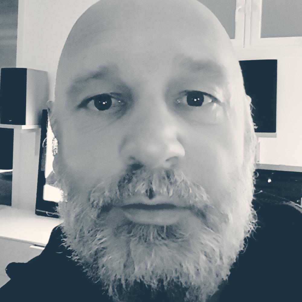 Erlend Loe og Polkabjørn leser og underholder